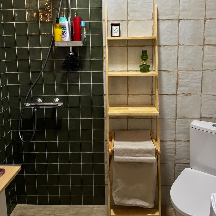 Ladder Shelf with Laundry Basket CLEAR